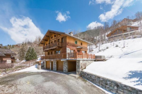 Chalet Himalaya , 10 Person Chalet with 5 ensuite bedrooms and outdoor jacuzzi in Meribel Centre